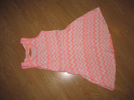 Neónovo ružové šaty v. 134, pepco,134