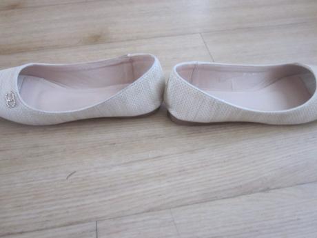 Bledozlaté sandále, 38