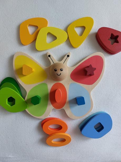Drevené montessori hračky, 