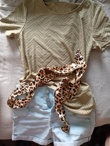 Leopardí opasok univeľkosť,