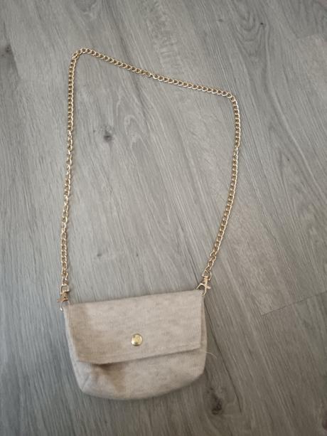 Upletove šaty s kabelkou, 140