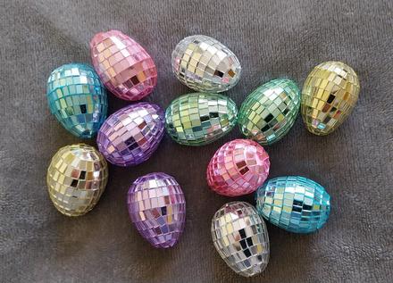 Farebné veľkonočné vajíčka - 12ks, 