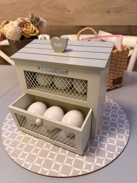 My little egg house, 