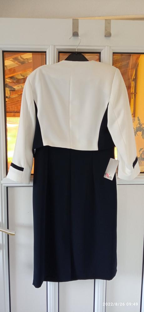 Spoločenské šaty, 40