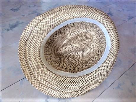 Letný klobúk na pláž,