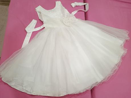 Šaty na 1.sv.prijímanie, 146