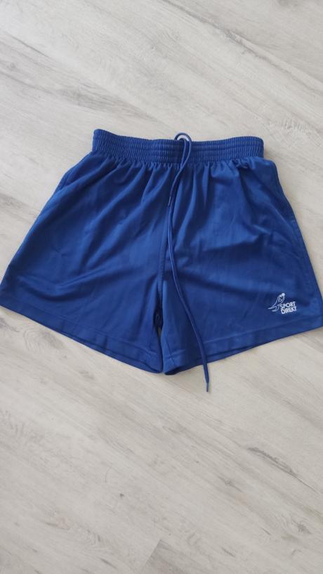 Kraťasy na športy, 146