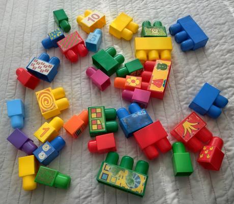 Mix veľkých kociek mega bloks first builders, 