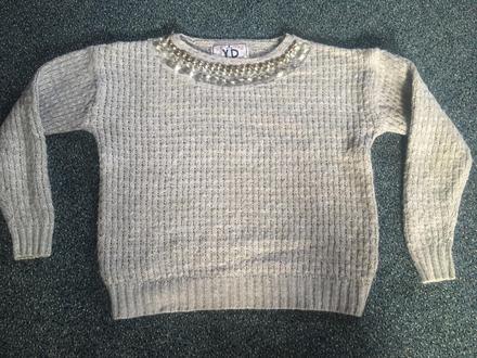 Dievčenský sveter s kamienkami, 134