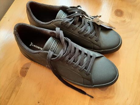 Žabky velk. 41 a čierne tenisky velk. 42., 41