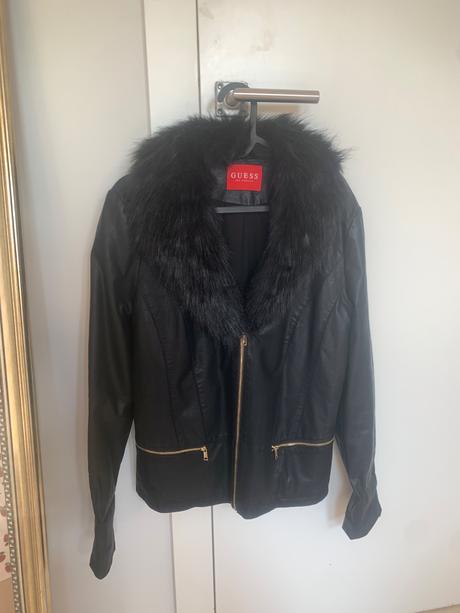 Koženka guess, guess,m