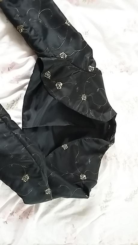 Slávnostné bolero veľkosť s, 34