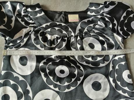 Čiernobiele šaty v134-140,8-9r., 134