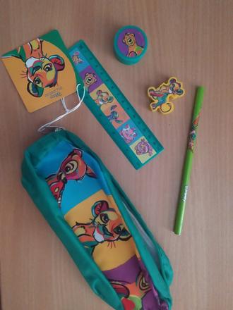 Set do školy leví kráľ peračník, 