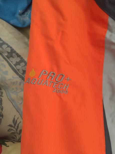 Lyžiarska vetrovka, 146