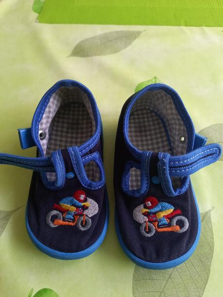 Papučky, nazo,22