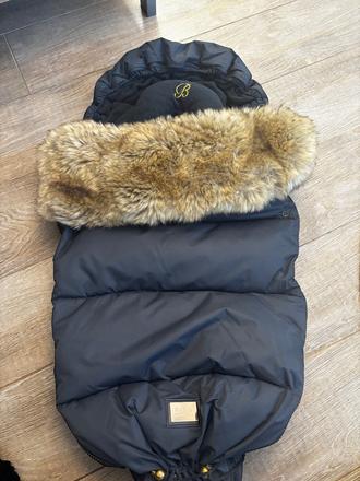 Bjallra fusak a rukavice, bjällra