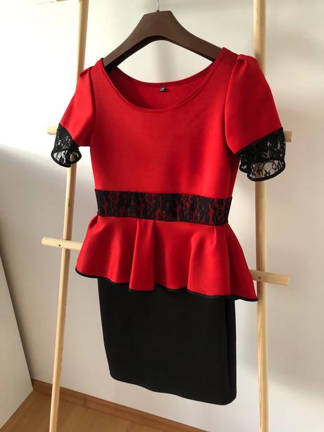 Dámske spoločenské červené šaty m, 38