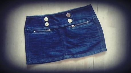 Kratka suknicka, vel. s, s