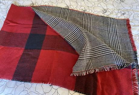 Elegantný mäkký obojstranný šál uni, 