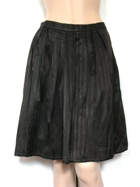 Tmavohnedá vzorovaná sukňa, 42