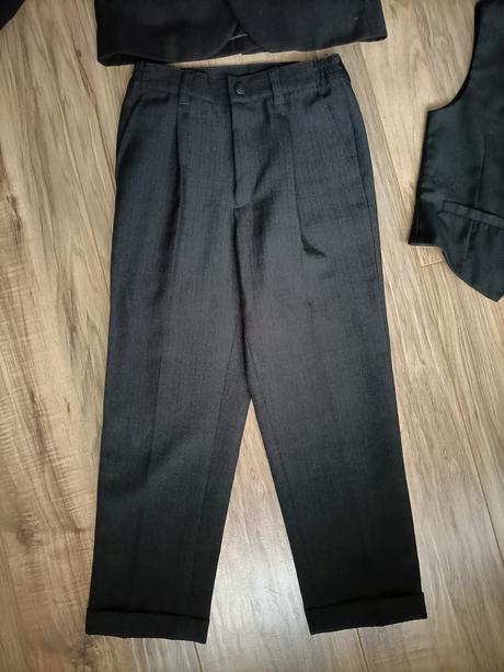 Oblek pre chlapca, 122