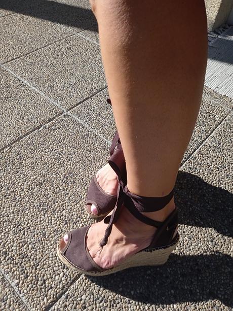 Tmavohnedé platformy, 37