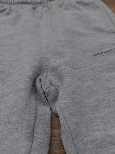 Tepláky č.110, zara,110