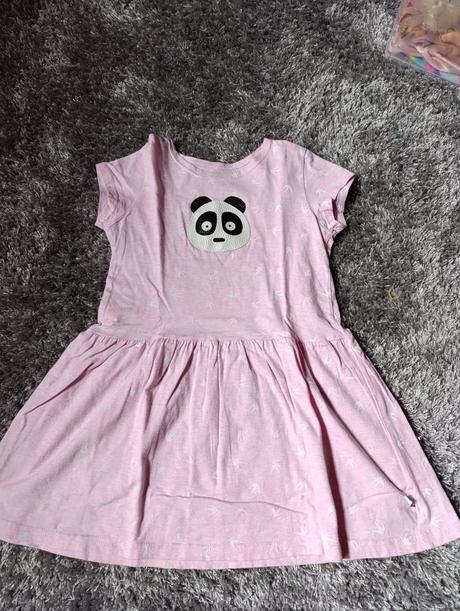 Pískacie šaty 122, 122