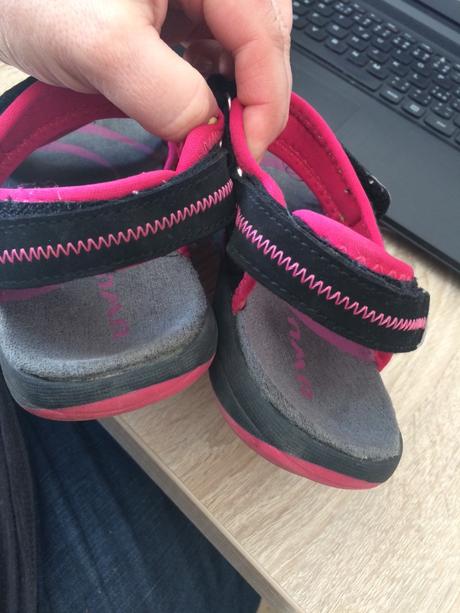 Sandálky, veľ. 37-38, 4 eur, 38