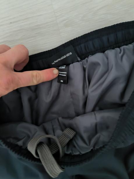 Zanovna čierna ľahká dobre izolačná teplá bunda or, l