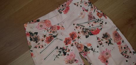 Kvetinové nohavice xs/s, xs