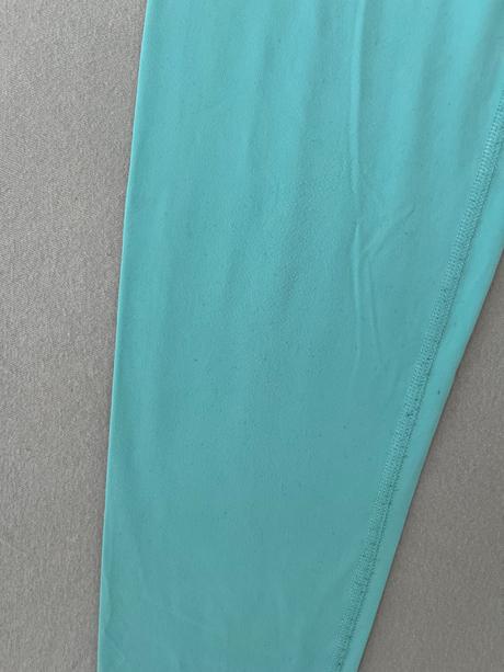 Leginy zn. abraka mentolovy vanok, s