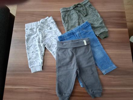 4x tepláky, next,62