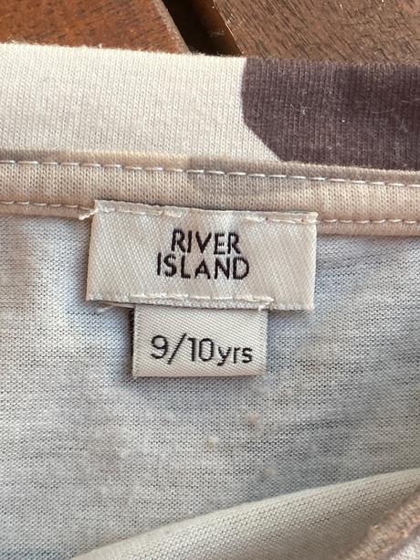 Crop tricko, river island,140