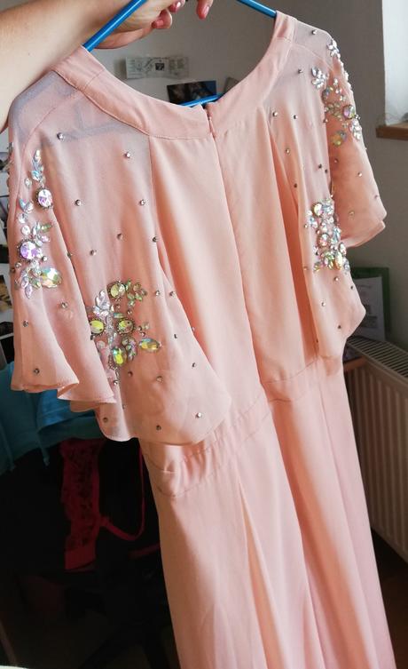 Spoločenské šaty, 40