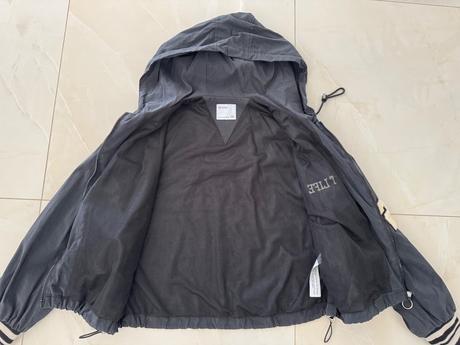 Cierna vetrovka, bershka,m