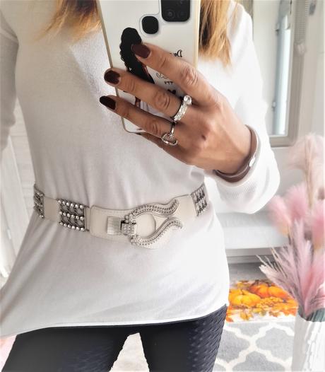 Biely elastický opasok, 