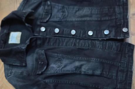 Rifľová bunda, moderná, málinko nosená, stradivarius,26