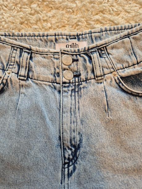 Rifle s vysokým pásom, 36