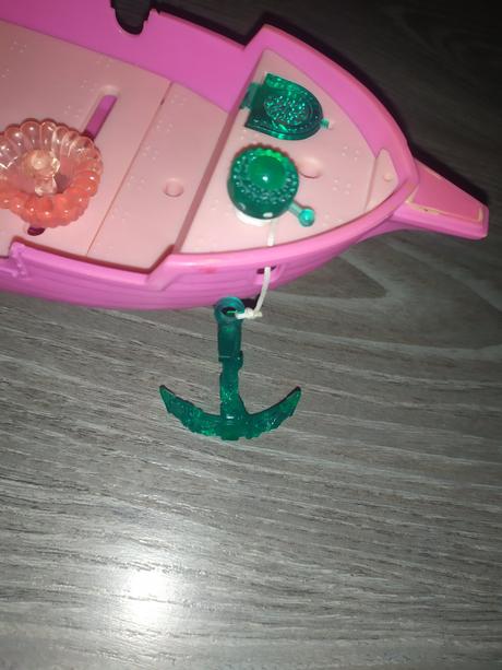 Blue box piratska lod,