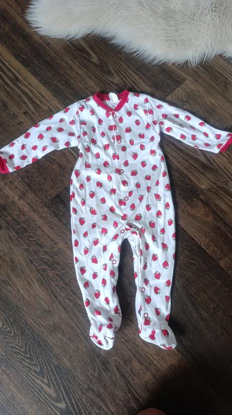 Balvnené jahôdkové dupačky, 80