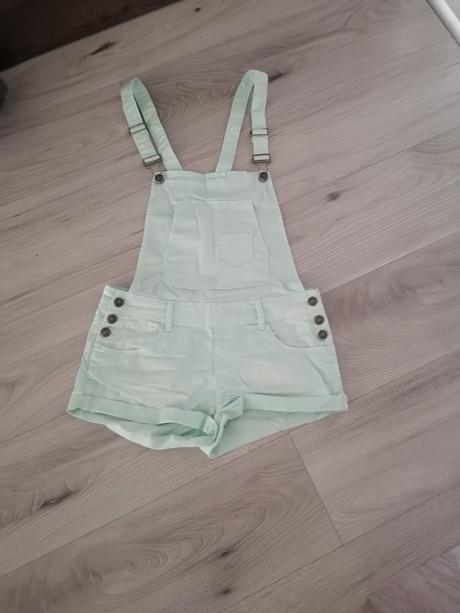 Kratasy na traky, new yorker,xs