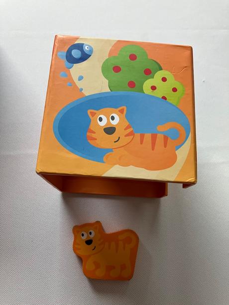 Kartónové kocky so zvierstkami, 