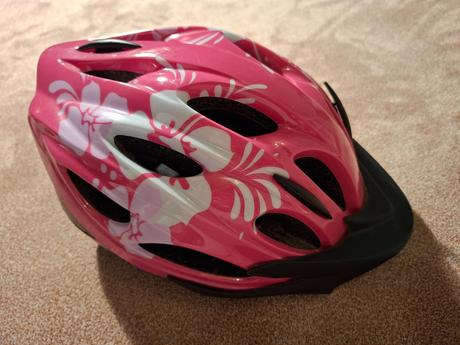 Cyklistická prilba, m