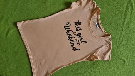 Jednoduché s nápisom, s