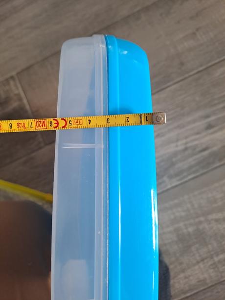 Plastový kufrík na hráčky grátis, 