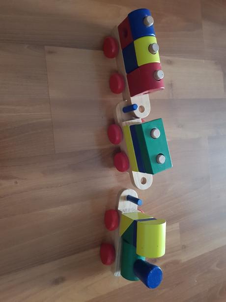 Dreveny vlacik - kocky, 