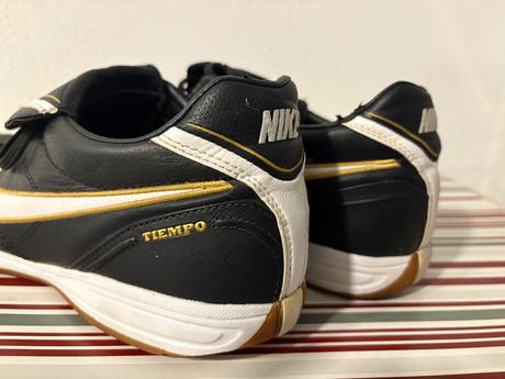 Tenisky halovky, nike,41