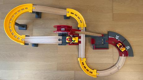 Brio - drevená húsenková dráha, 
